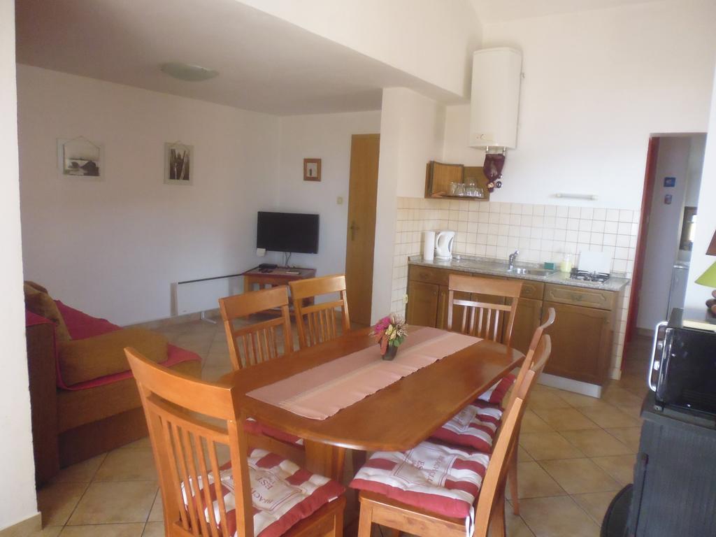 Apartments Jadranka Povile Novi Vinodolski Chambre photo