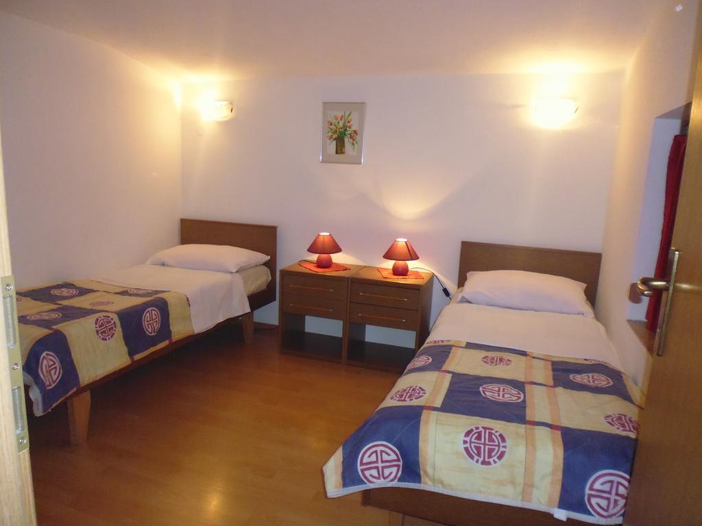 Apartments Jadranka Povile Novi Vinodolski Chambre photo